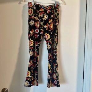 Lesley Evers stretch velvet embroidered pants